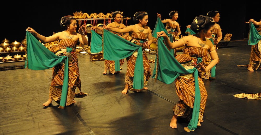Danse Bedhaya à Java